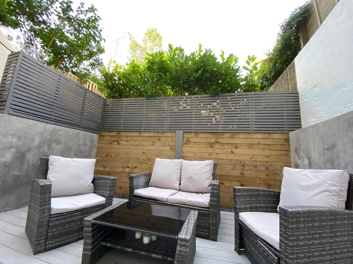 לונדון Fantastic Spacious Garden Flat With Own Private Entrance מראה חיצוני תמונה